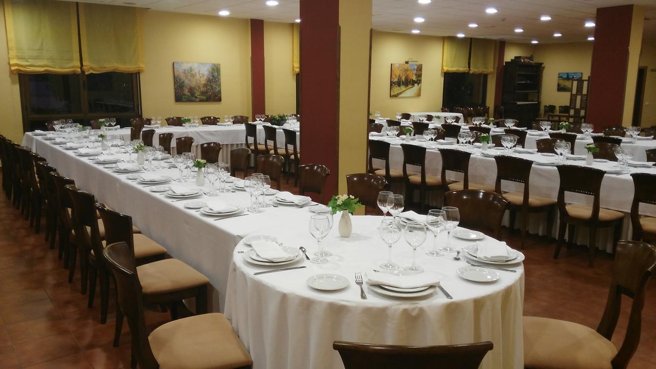 Hotel Restaurante Los Prados Loeches Eksteriør billede